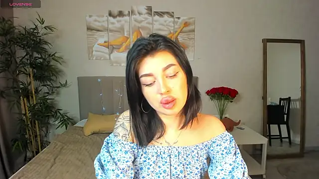 Karolina_Kar's cam snapshot