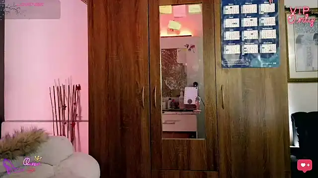 LauGrayJ live sex cam