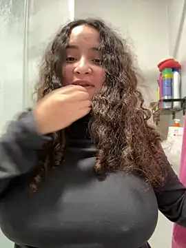 Sweet_sully__ live sex cam