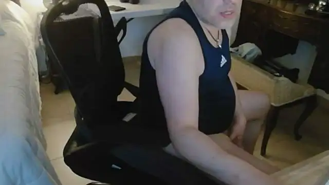 twdspunpig live sex cam