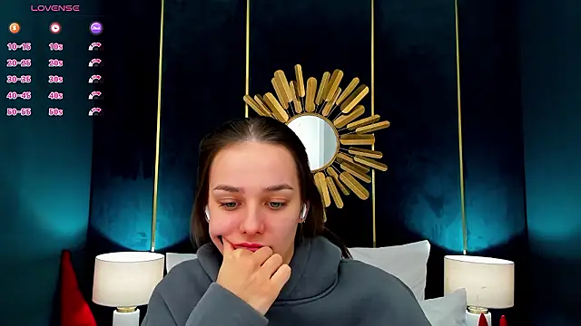 AprilWong live sex cam