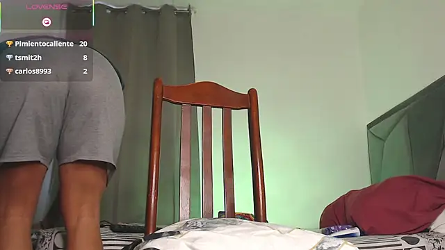 Logan_cocky live sex cam