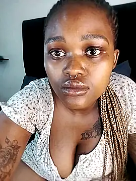 ThickPearlx23's cam snapshot