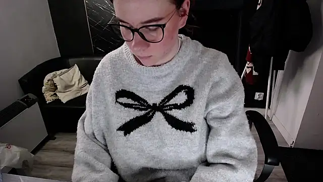 littleviki7 live sex cam