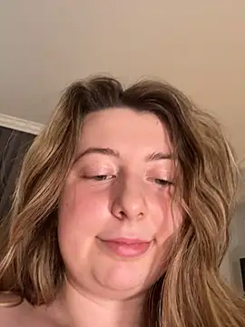 curvyflawless live sex cam