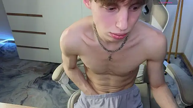 crisp1n live sex cam