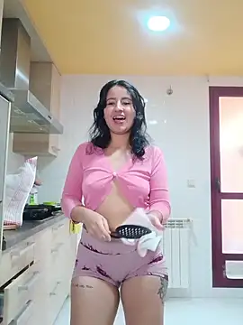 Megan_hotwife_'s cam snapshot