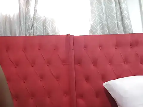 NAUGHTY_Ebony69x's cam snapshot