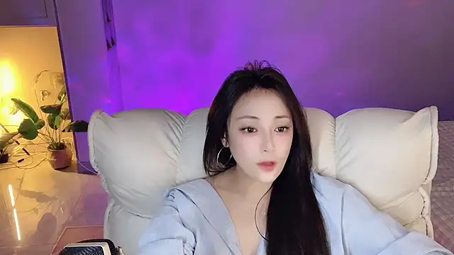 Daisy-77 live sex cam