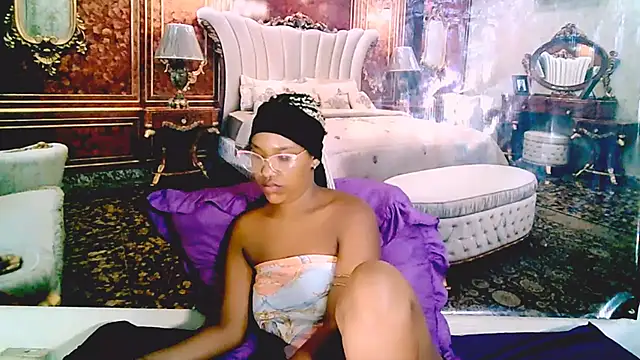 EroticSexyPrada's cam snapshot