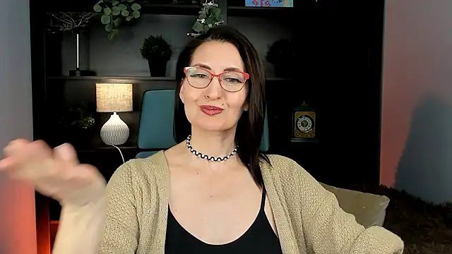 UnaTerra live sex cam