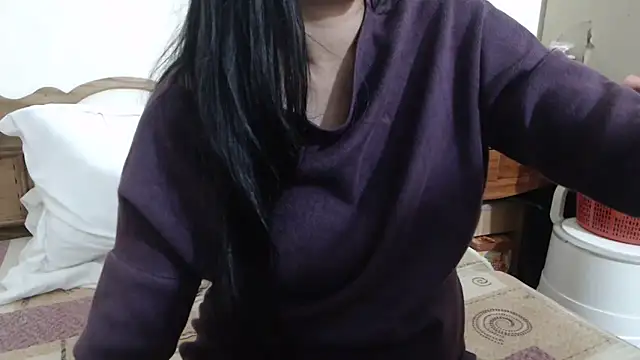 Naked_like_the_moon_usa's cam snapshot