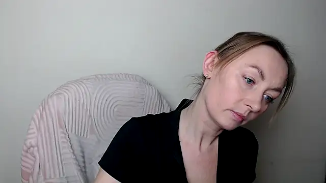 LiaSeass_'s cam snapshot