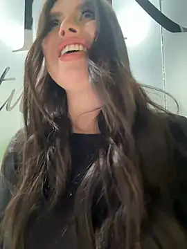 TrishaWinslet's cam snapshot