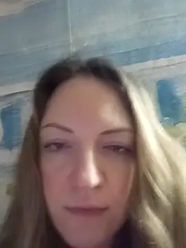 KattyLuuu's cam snapshot