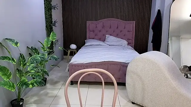 camil_milfdream's cam snapshot