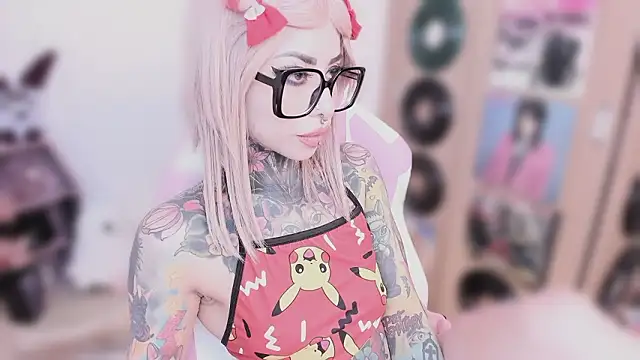 NikkiRamone's cam snapshot