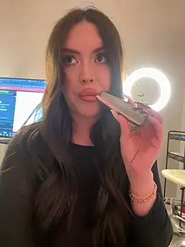 TrishaWinslet's cam snapshot