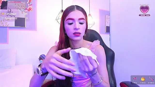 april_jones05's cam snapshot