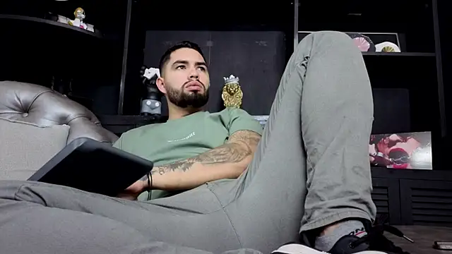 matteosantos live sex cam