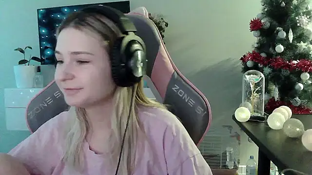 VladaLevine's cam snapshot