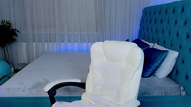 Miss__Poly's cam snapshot