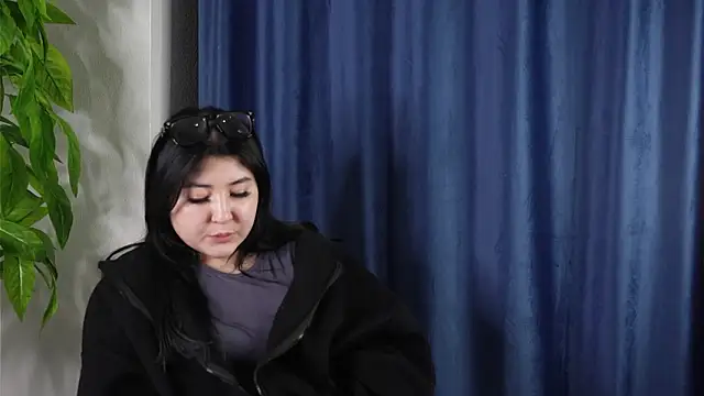 ElnaSharits's cam snapshot