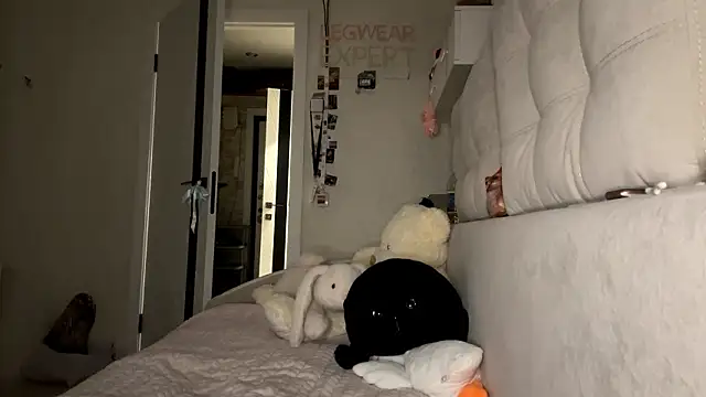 AriaMeire's cam snapshot