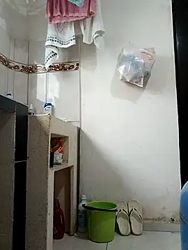 yaneth_'s cam snapshot