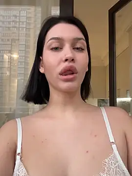 KikiWatson's cam snapshot