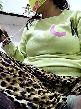 illay_love's cam snapshot