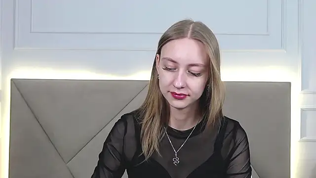 RachaelCute's cam snapshot