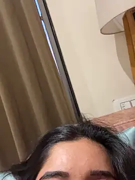 desitease's cam snapshot