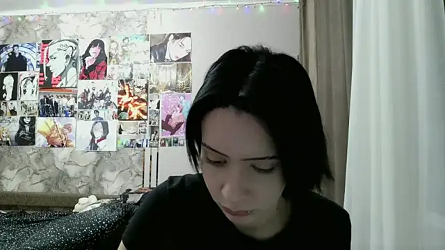 LxayBloom's cam snapshot