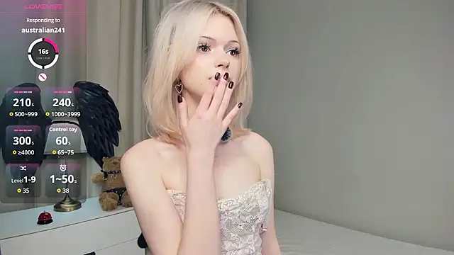 LaureMestler live sex cam