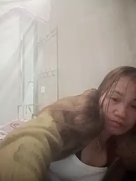 cutebobi's cam snapshot