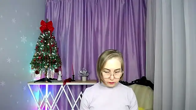 queen_a_n_i's cam snapshot