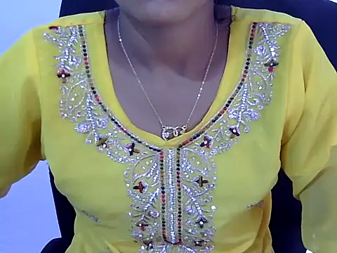 Khushi_v's cam snapshot