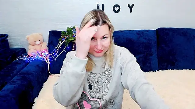 Incredible_Ariela's cam snapshot