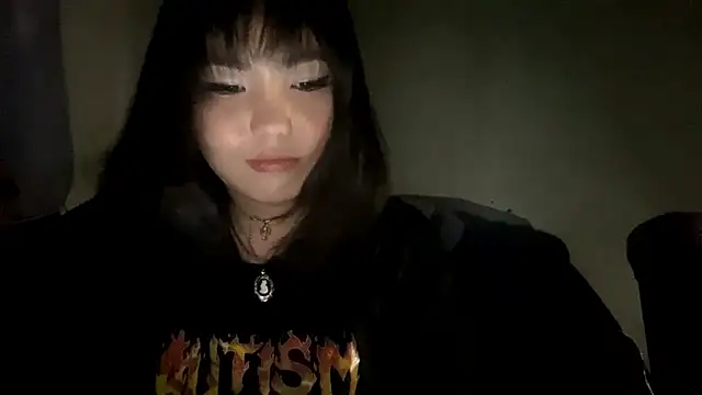 MollyAsian's cam snapshot