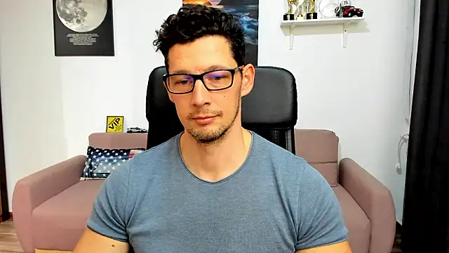 BrutusK08's cam snapshot