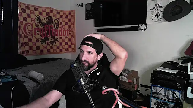 DevilPup75_'s cam snapshot