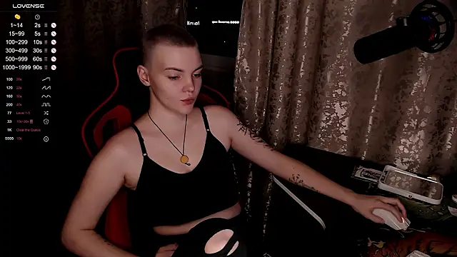 KrisNeal's cam snapshot