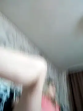 gentleblonde's cam snapshot