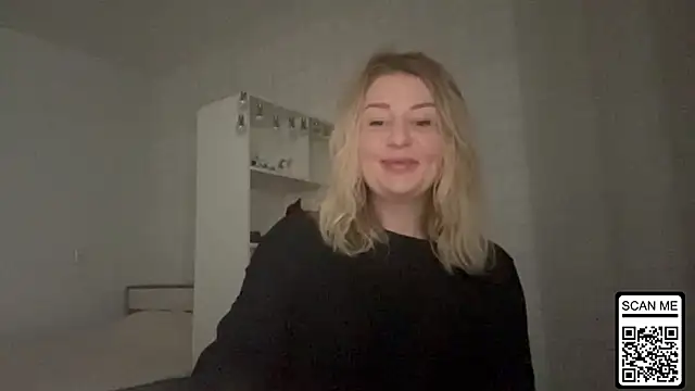 Blondie_xoxoxo's cam snapshot