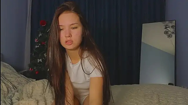 EmiDroll's cam snapshot