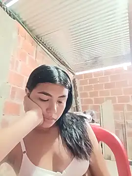 triana-hot18's cam snapshot