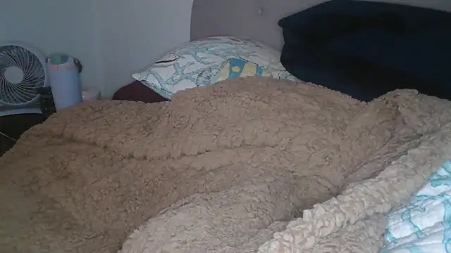 mypinkflamingo's cam snapshot