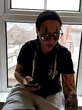 ThatAltGirl's cam snapshot