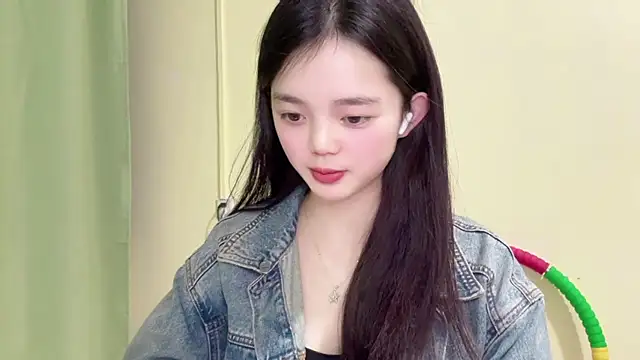 Nicole-13's cam snapshot